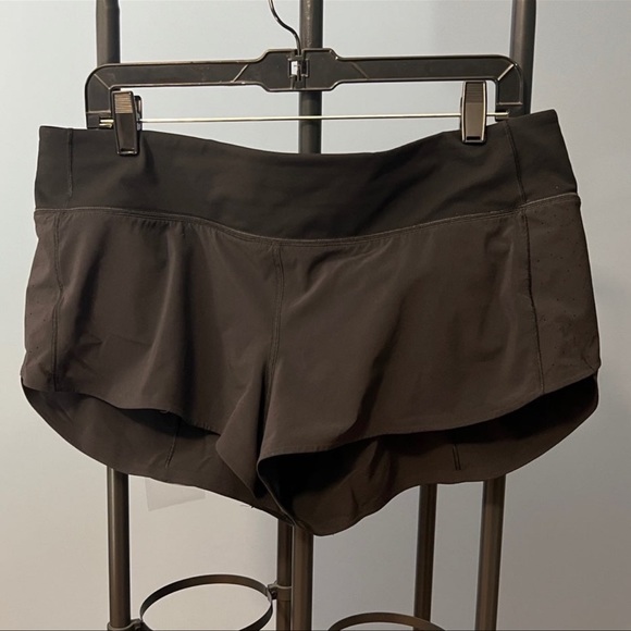 Lululemon Speed Up Shorts - Size 10 - Picture 7 of 7